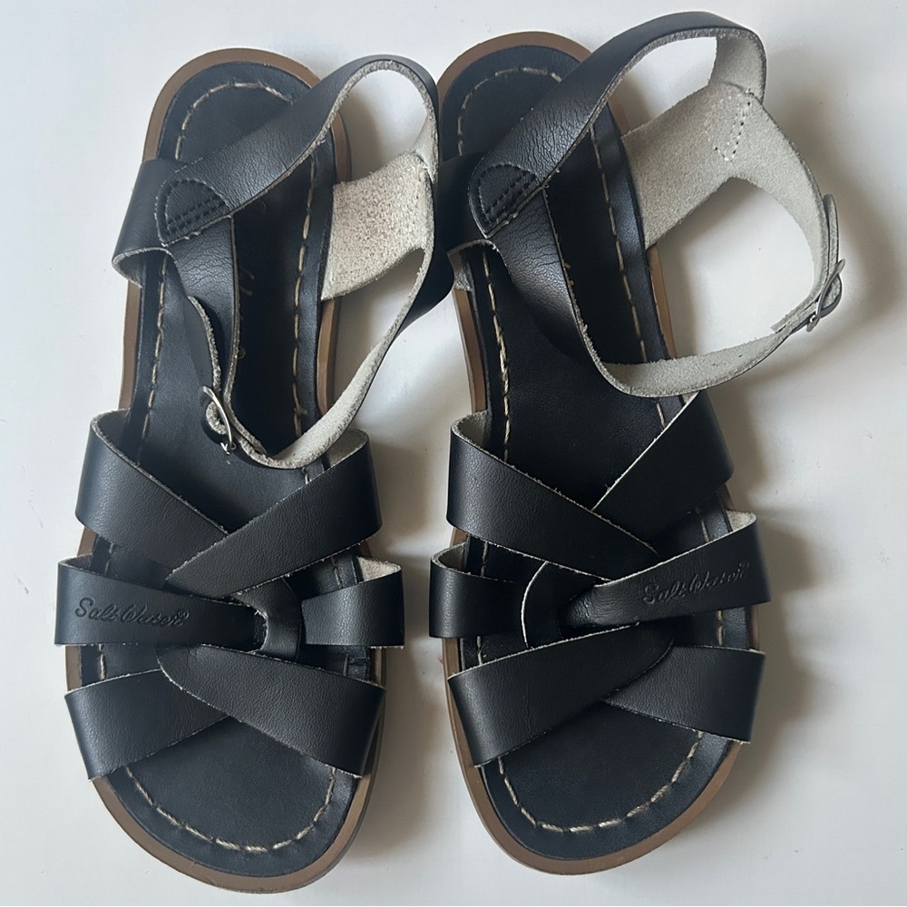 Saltwater Women’s Black Ankle Strap Leather Sandals 6W8 Ankle